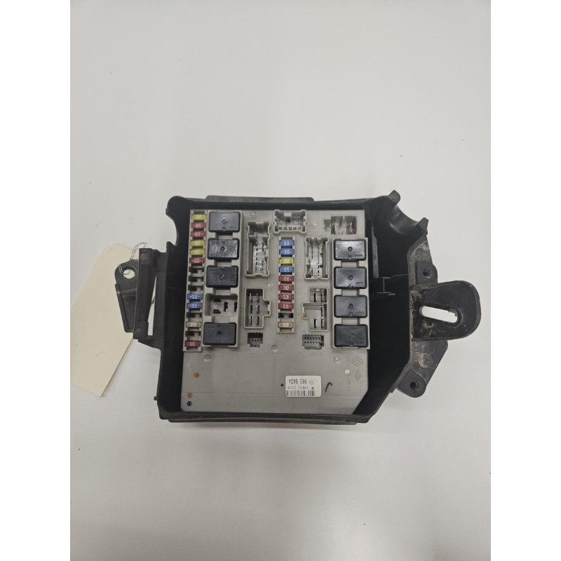 Porte Fusible Renault Clio 3 Phase 2 (1)