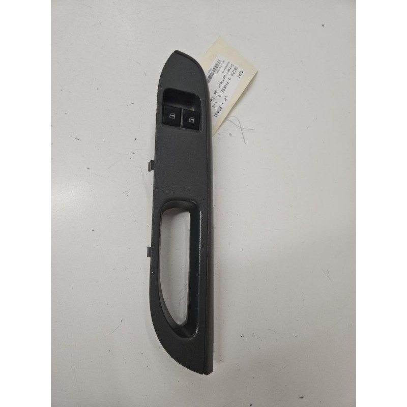 Interrupteur De Leve Vitre Avant Gauche Seat Ibiza 3 Phase 2 (1)