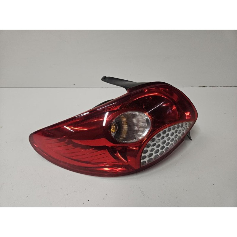 Feu Arriere Principal Gauche (feux) Peugeot 206 Phase 1 (1)