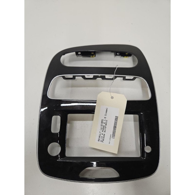 Facade Autoradio Renault Clio 4 Phase 2 (1)