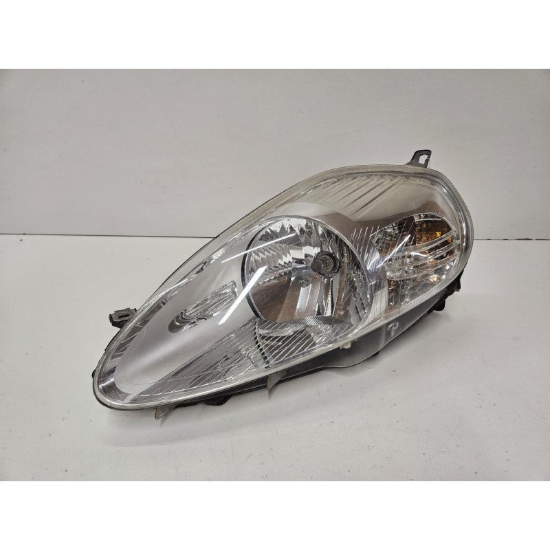 Optique Avant Principal Gauche (feux)(phare) Fiat Grande Punto (1)