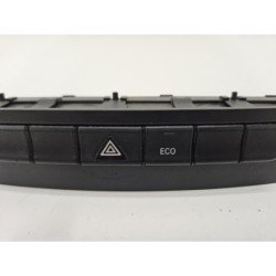 Bouton De Warning Mercedes Classe B 246 Phase 1 (2)