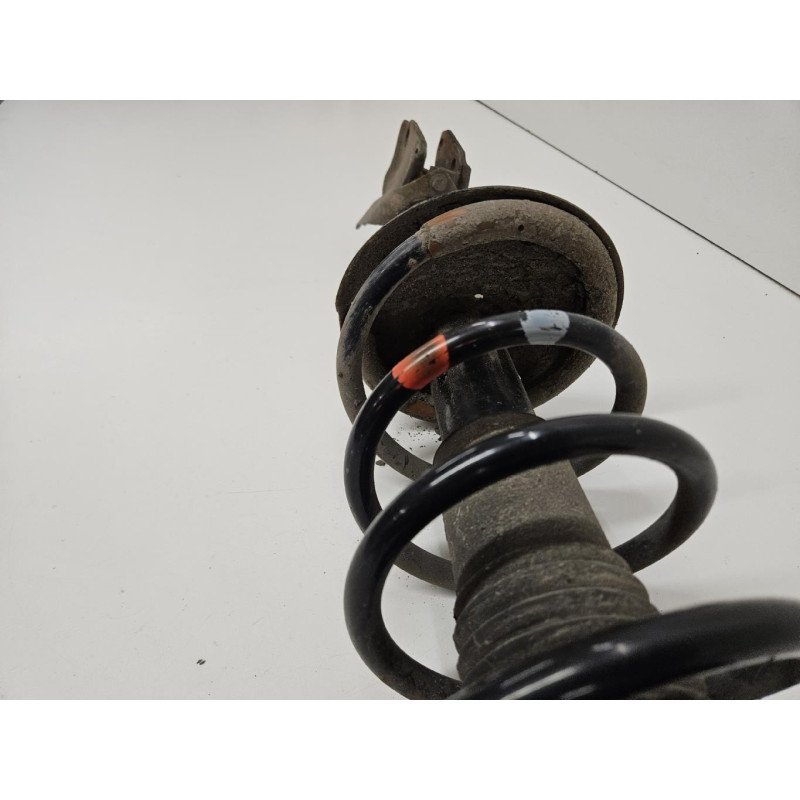 Amortisseur Avant Droit Dacia Duster 1 Phase 1 (1)