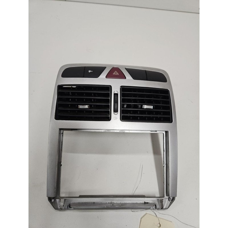 Facade Autoradio Peugeot 307 Phase 2 (1)