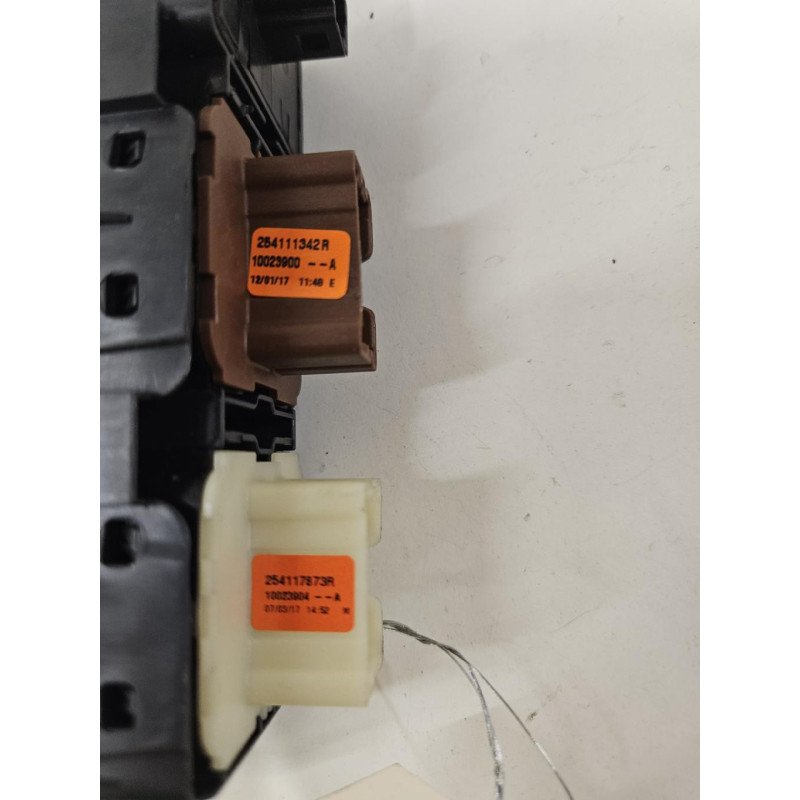 Interrupteur De Leve Vitre Avant Gauche Renault Kangoo 2 Phase 2 (1)