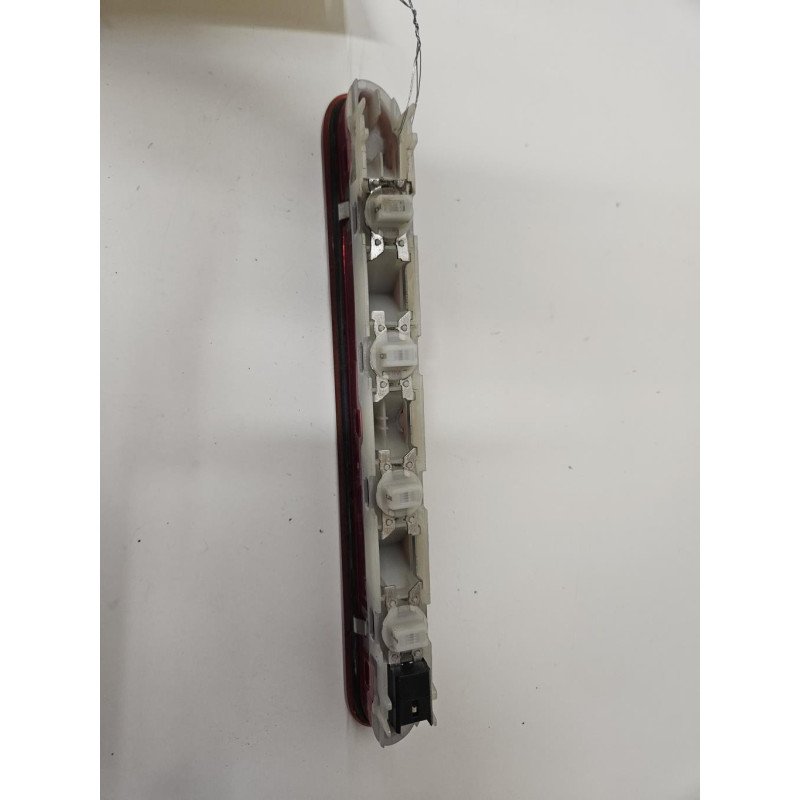 Feu Arriere Stop Central Peugeot Traveller Phase 1 (1)
