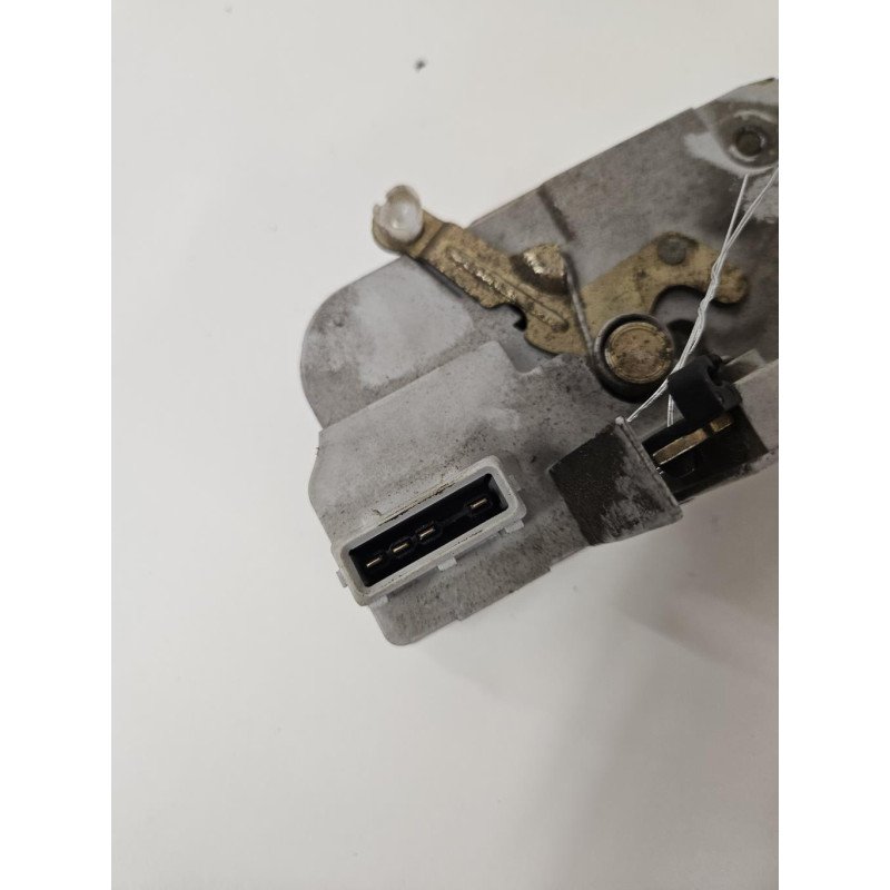 Serrure Arriere Gauche Peugeot 206 Phase 1 Break (1)