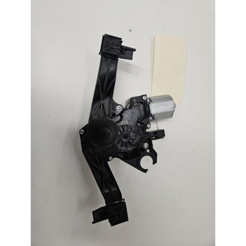 Moteur Essuie Glace Arriere Opel Corsa E (1)