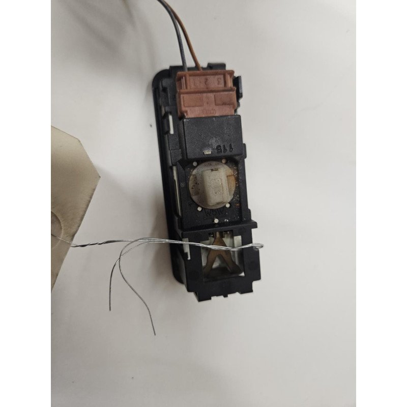 Eclairage De Plafonnier Citroen Saxo Phase 2 (1)