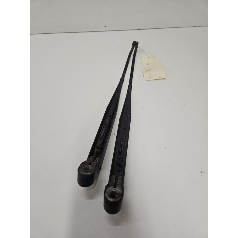 Bras Essuie Glace Avant Nissan Terrano 2 Phase 3 (1)