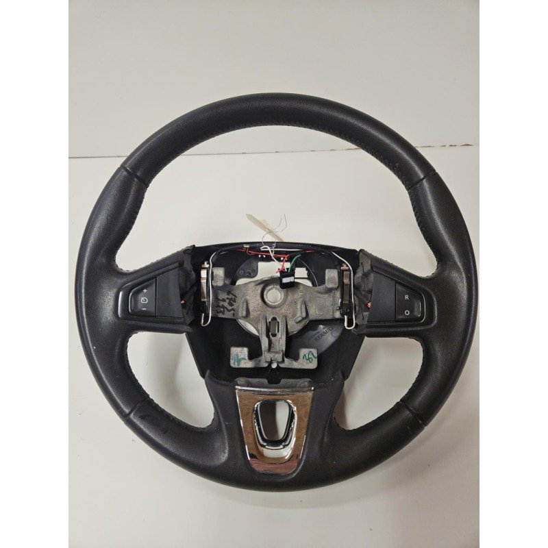 Volant Renault Megane 3 Phase 3 (1)