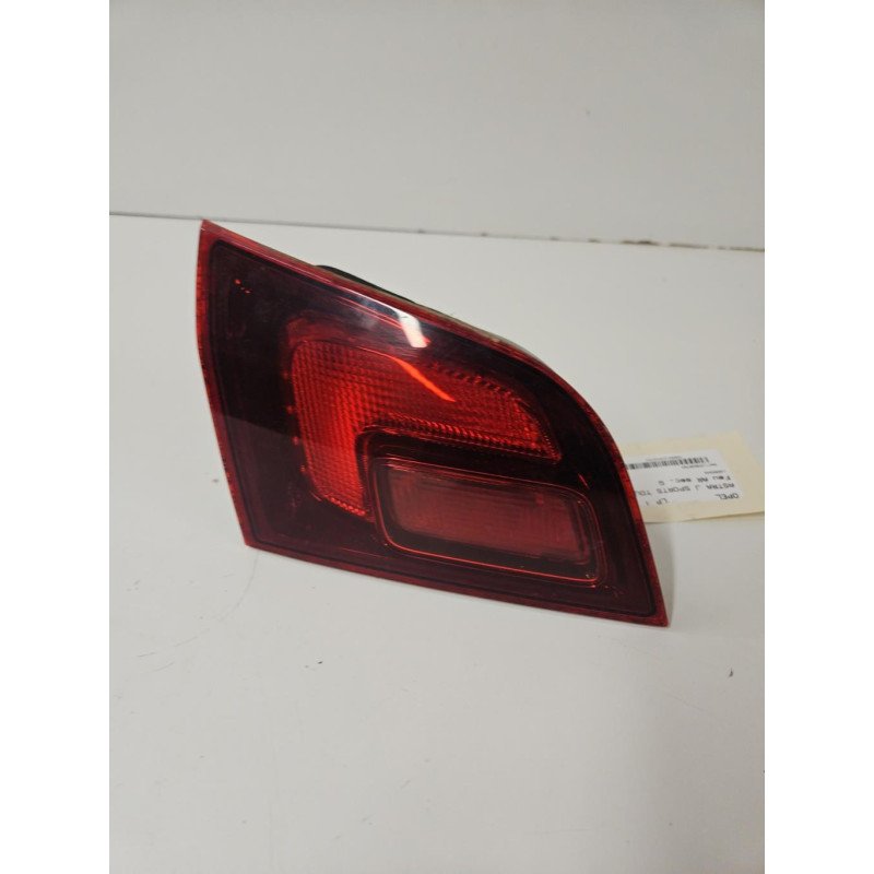 Feu Arriere Secondaire Gauche (feux) Opel Astra J Sports Tourer Phase 2 Break (1)