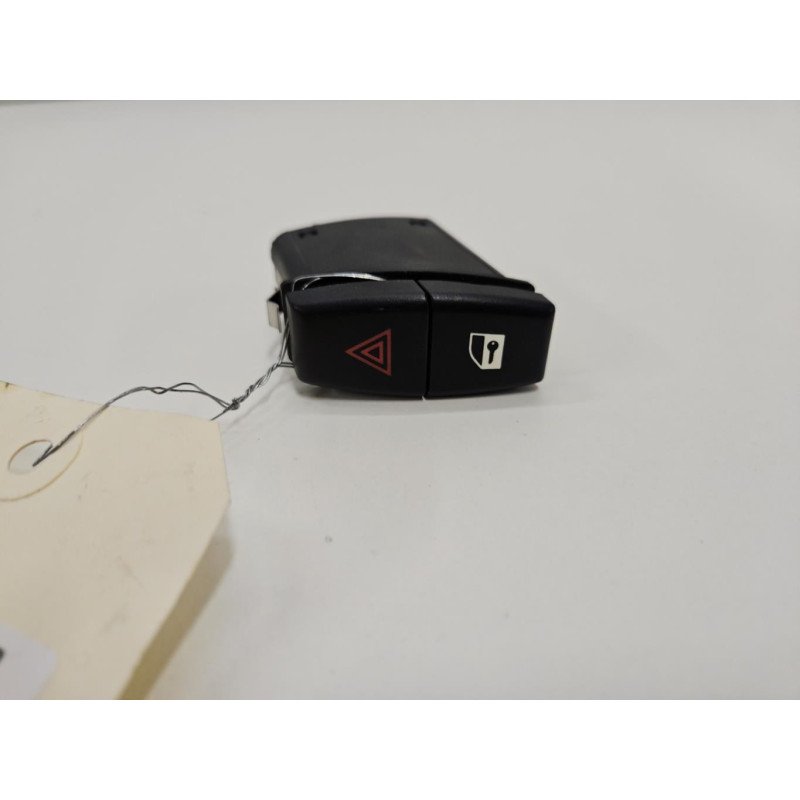 Bouton De Warning Bmw Serie 5 E60 Phase 2 (1)