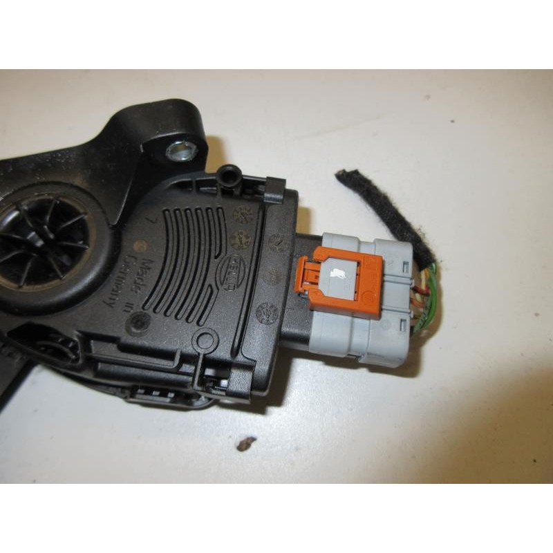 e (1)