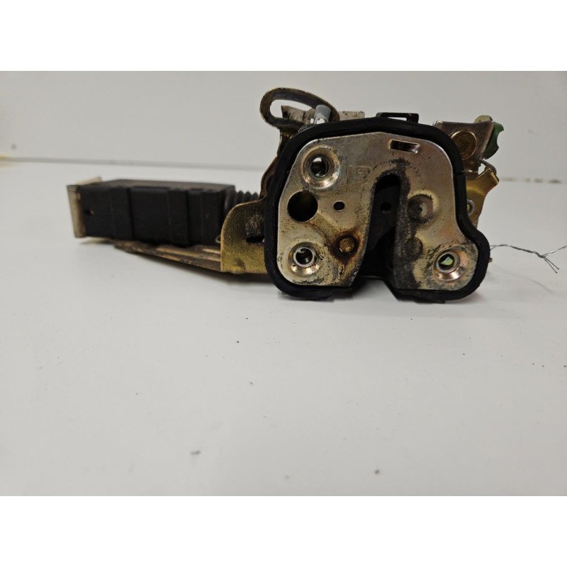 Serrure Avant Gauche Opel Corsa B Phase 2 (1)