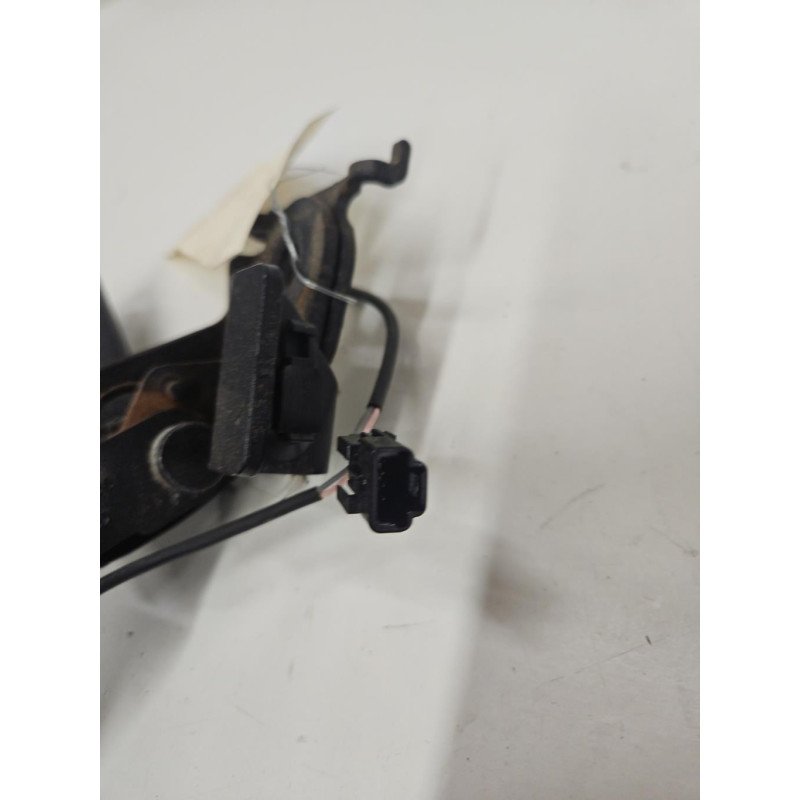 Attache Ceinture Arriere Gauche Renault Megane 3 Phase 1 (1)