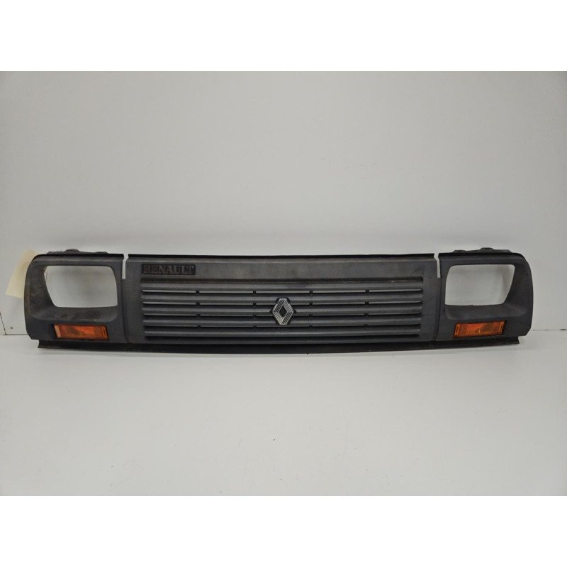 Calandre Renault Express Phase 1 (1)