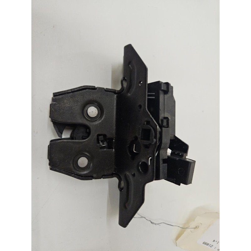 Serrure De Coffre Opel Astra J Phase 2 (1)