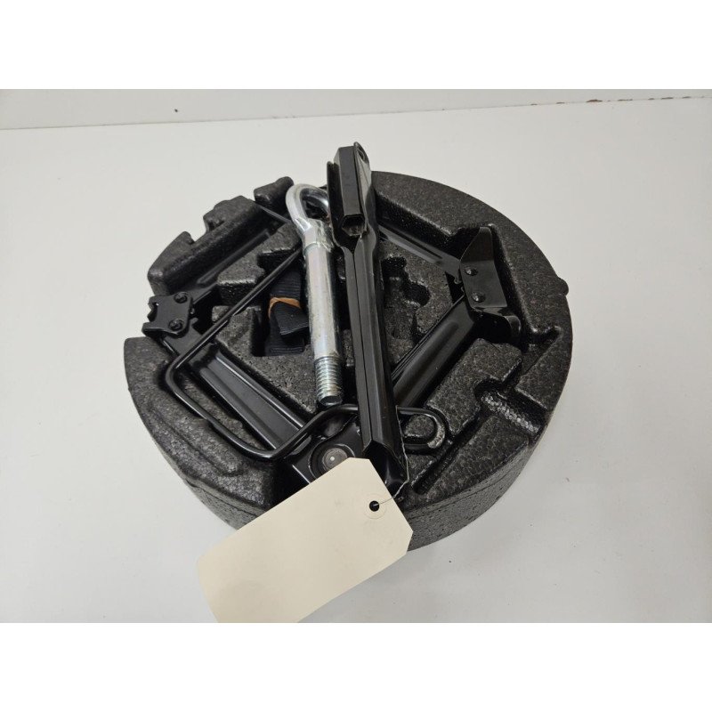 Cric (ensemble Depannage) Opel Astra J Phase 2 (1)