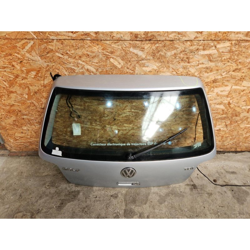 Malle/hayon Arriere Volkswagen Golf 4 (1)