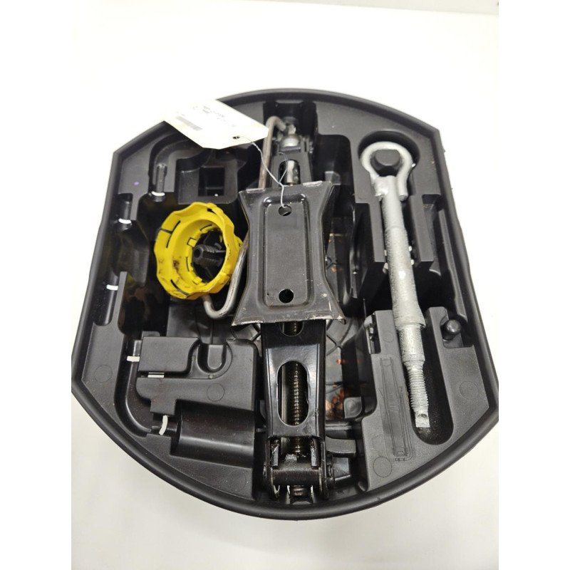 Cric (ensemble Depannage) Citroen C4 2 Phase 1 (1)
