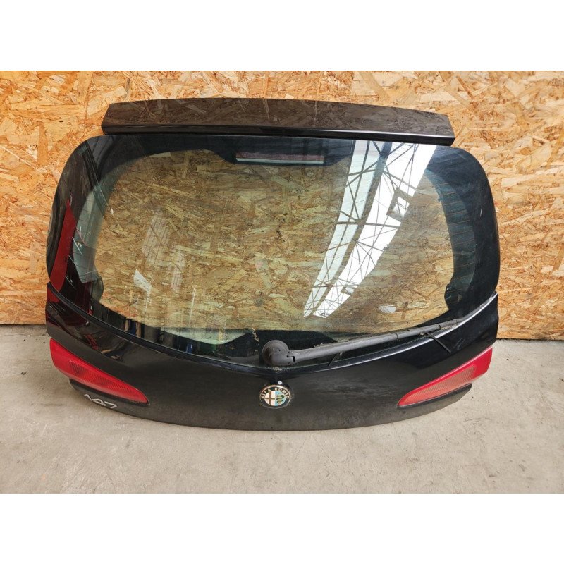 Malle/hayon Arriere Alfa Romeo 147 Phase 2 (1)