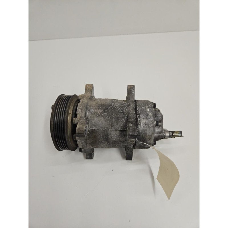 Compresseur Clim Peugeot 307 Phase 1 Break (1)