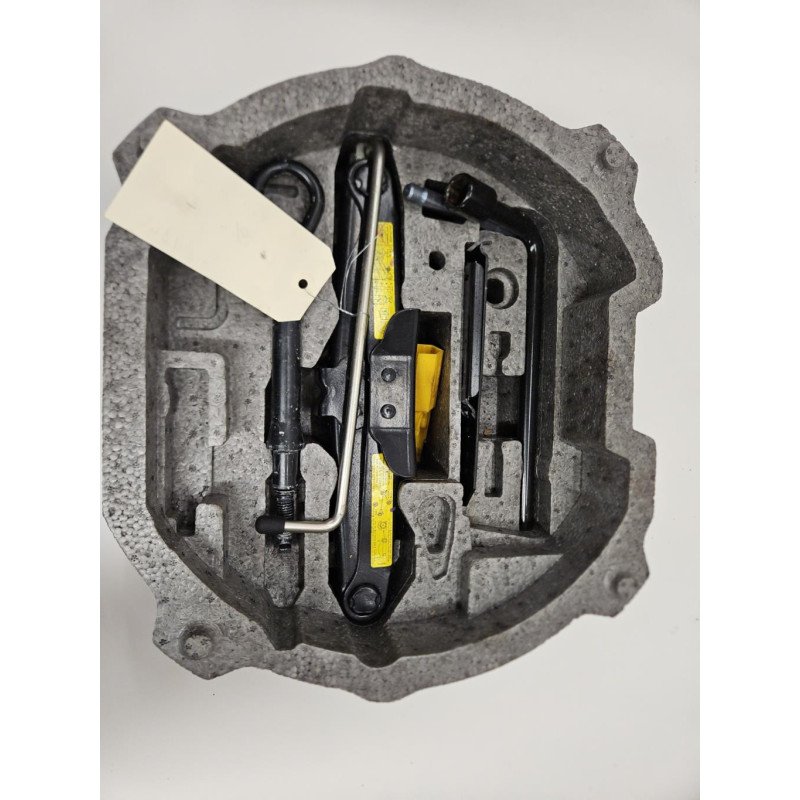 Cric (ensemble Depannage) Citroen C5 2 (1)
