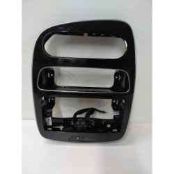 Facade Autoradio Renault Clio 4 Phase 2 (1)