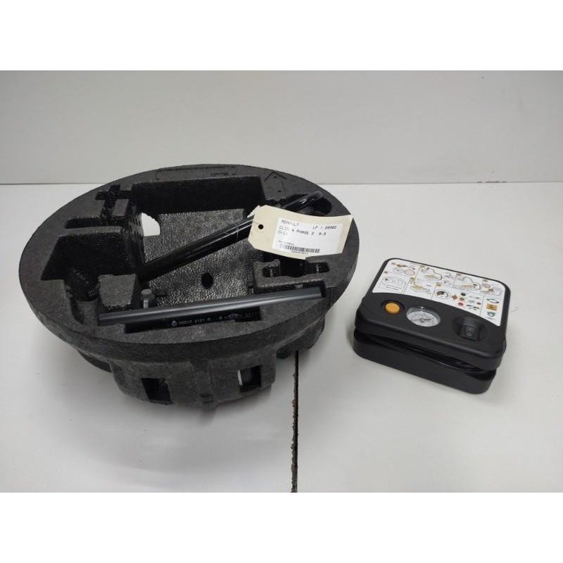 Cric (ensemble Depannage) Renault Clio 4 Phase 2 (1)