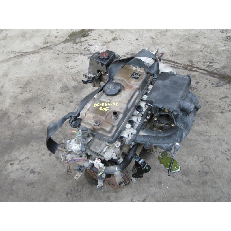 Moteur Peugeot 206 Phase 1 (5)