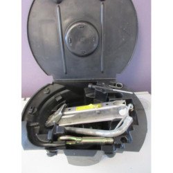 Cric (ensemble Depannage) Volkswagen Polo 4 Phase 1 (2)