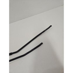 r (3)