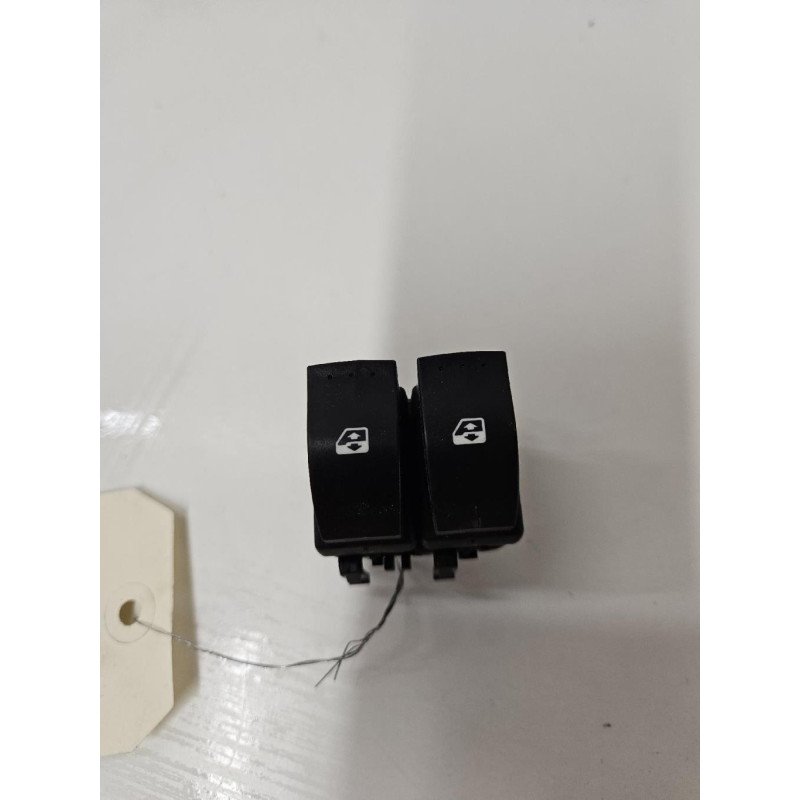 Interrupteur De Leve Vitre Avant Gauche Renault Clio 2 Phase 2 (1)