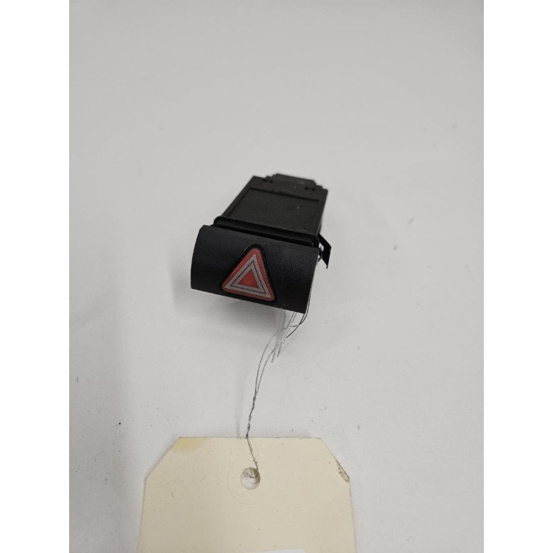 Bouton De Warning Seat Ibiza 2 Phase 3 (1)