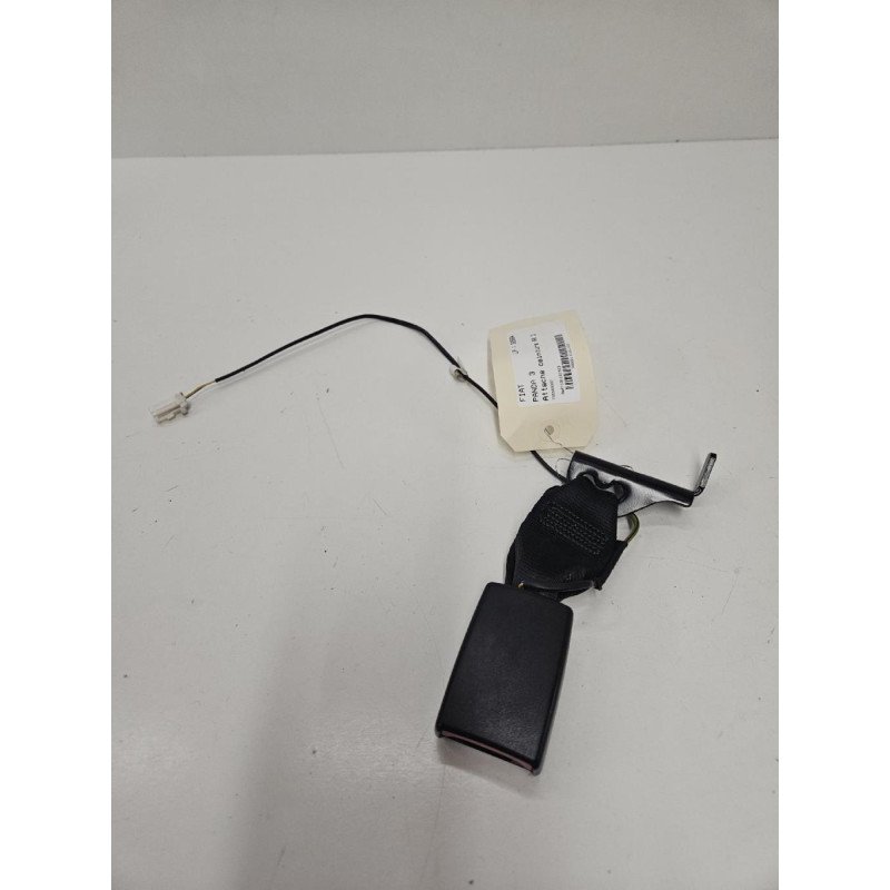 Attache Ceinture Arriere Droit Fiat  (1)