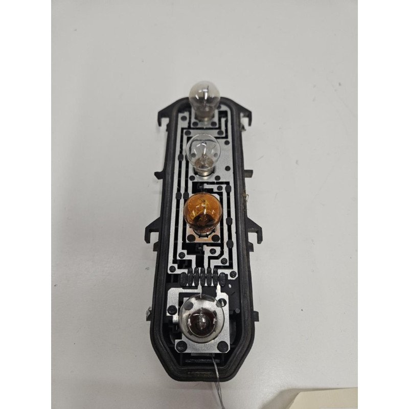 Platine Feu Arriere Droit Renault Clio 2 Campus Phase 1 (1)