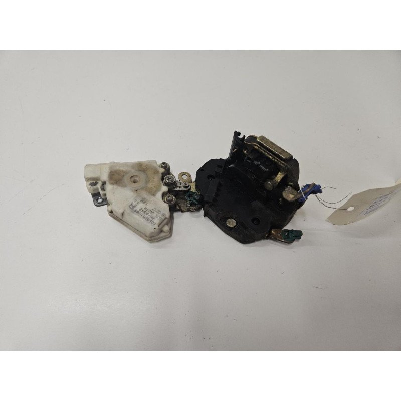 Serrure Avant Droit Nissan Almera Tino Phase 1 (1)