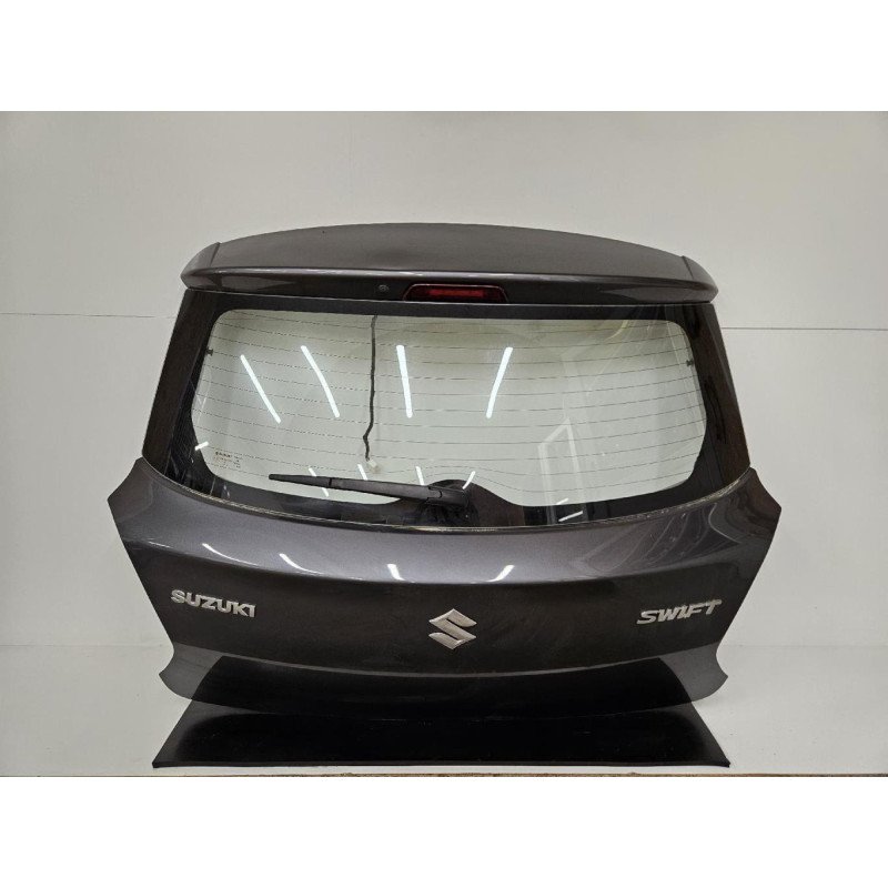 Malle/hayon Arriere Suzuki Swift 5 (1)