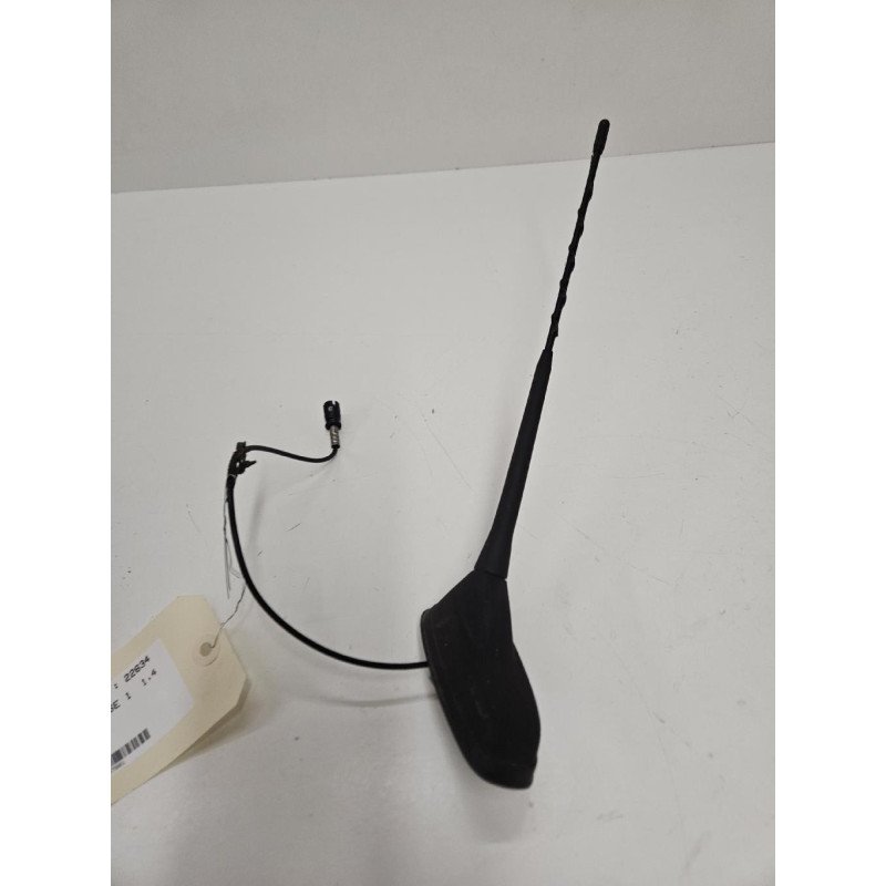 Antenne Citroen C3 Picasso Phase 1 (1)