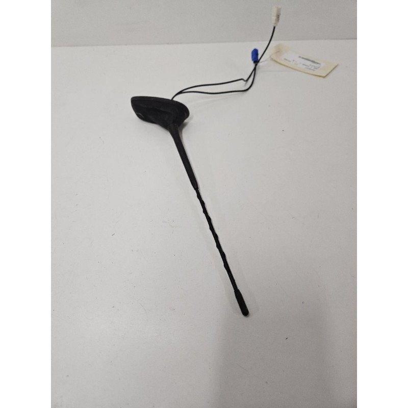 Antenne Peugeot 308 2 Phase 1 (1)