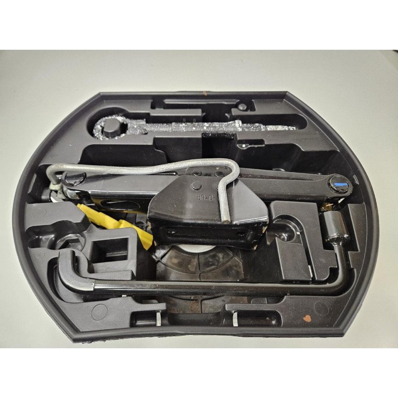 Cric (ensemble Depannage) Citroen Ds3 Phase 1 (1)