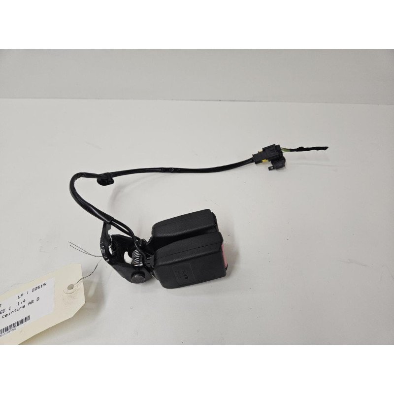 Attache Ceinture Arriere Droit Peugeot 207 Phase 1 (1)