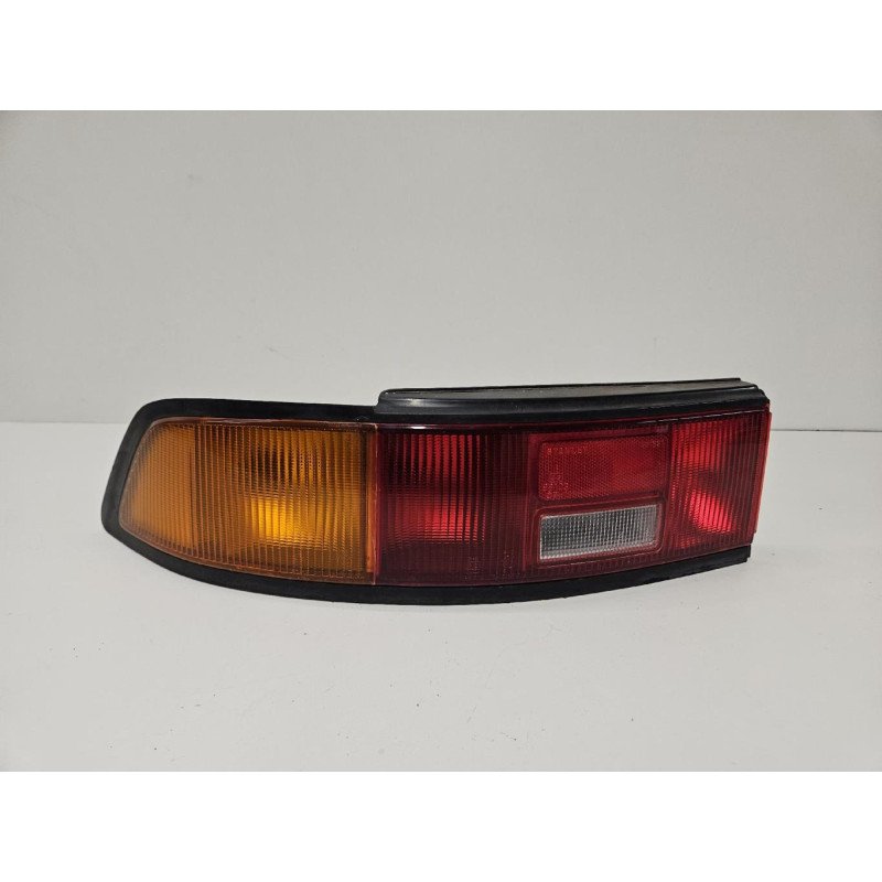 Feu Arriere Principal Gauche (feux) Mazda 323 4 Phase 2 (1)