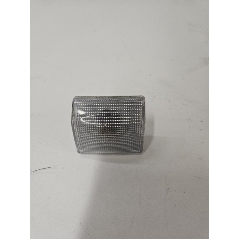 Repetiteur Clignotant Avant Gauche (feux) Renault Clio 3 Phase 2 (1)