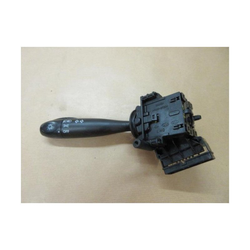 Commodo Phare Hyundai Getz Phase 2 (1)