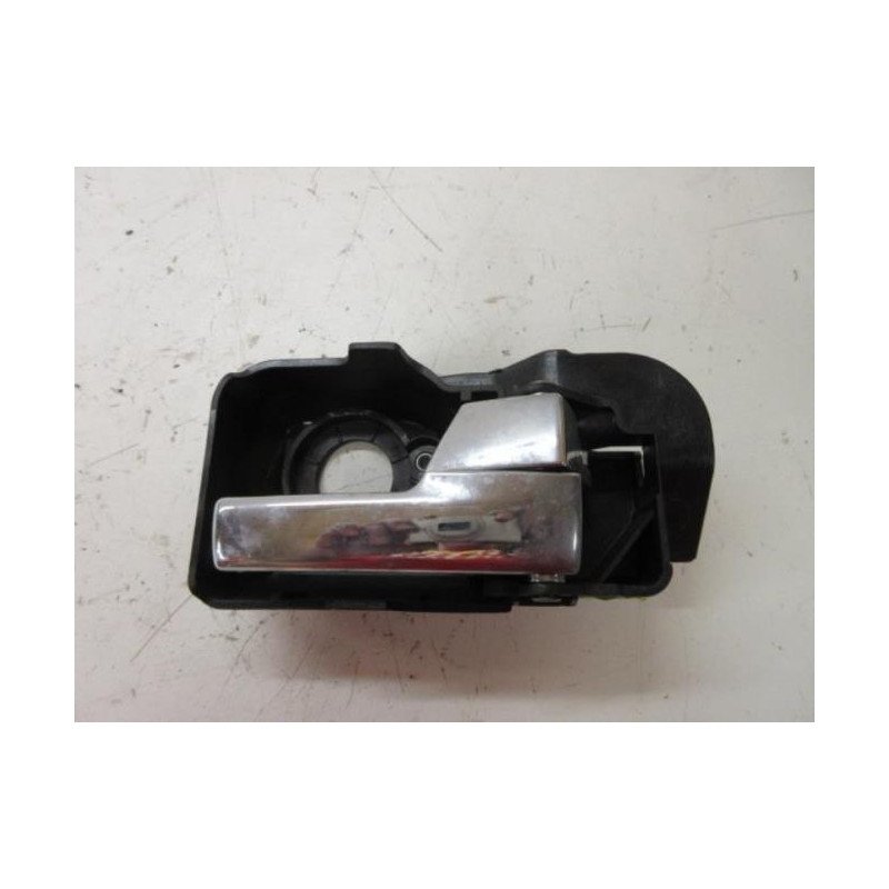 Poignee Interieur Arriere Droit Ford Mondeo 2 (1)