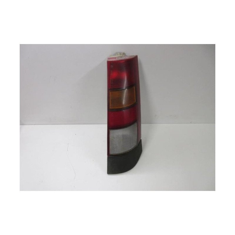 Feu Arriere Principal Droit (feux) Renault Super 5 (1)