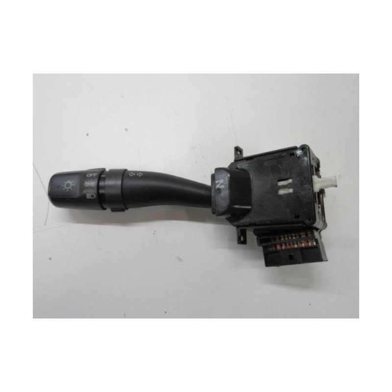 Commodo Phare Hyundai Trajet (1)