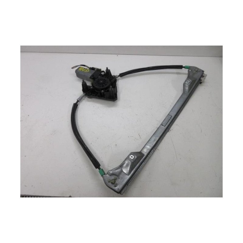 Mecanisme De Leve Vitre Electrique Avant Droit Renault Clio 2 Phase 1 (1)